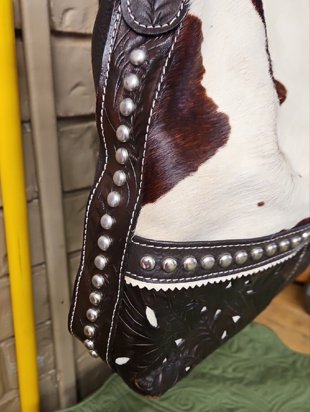 American West Brown & White Cowhide Hobo Shoulder Bag - Picture 5 of 16